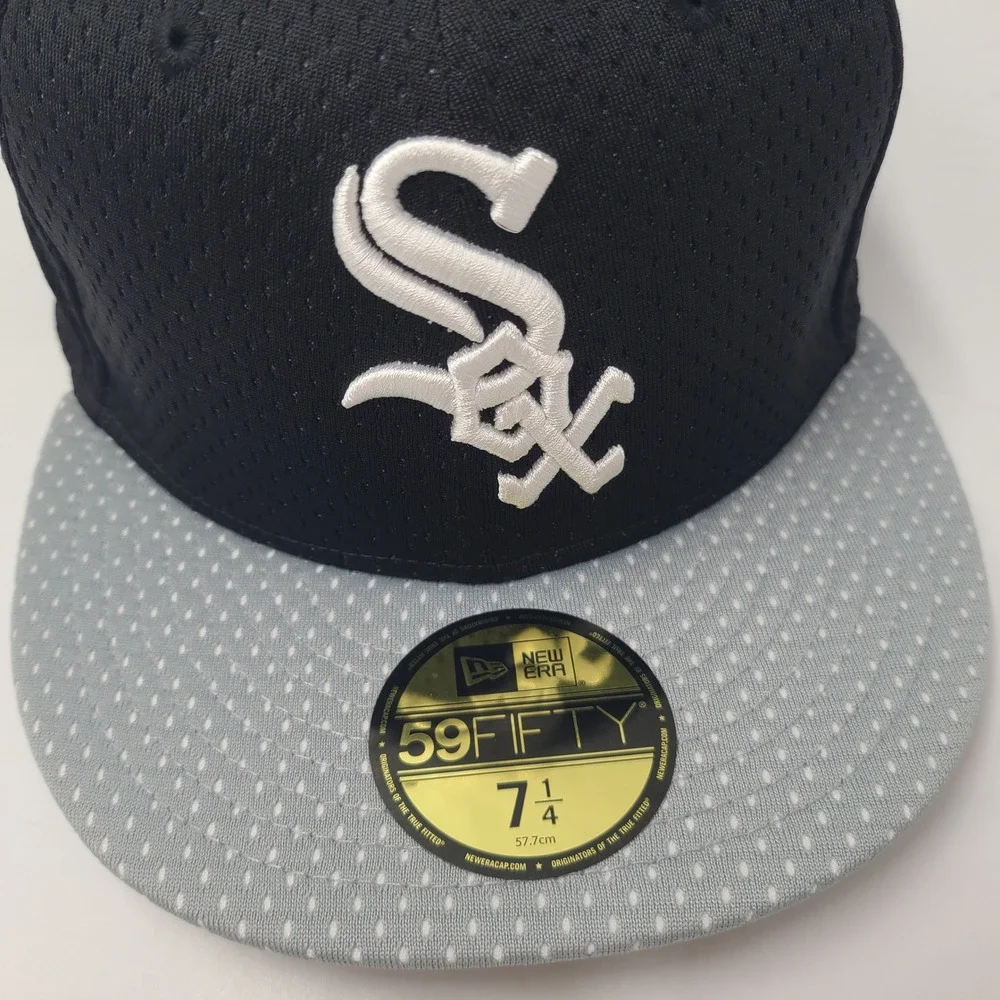 Chicago White Sox Hat Fitted 7 1/4 New Era 59Fifty Black Gray 2005 World Series